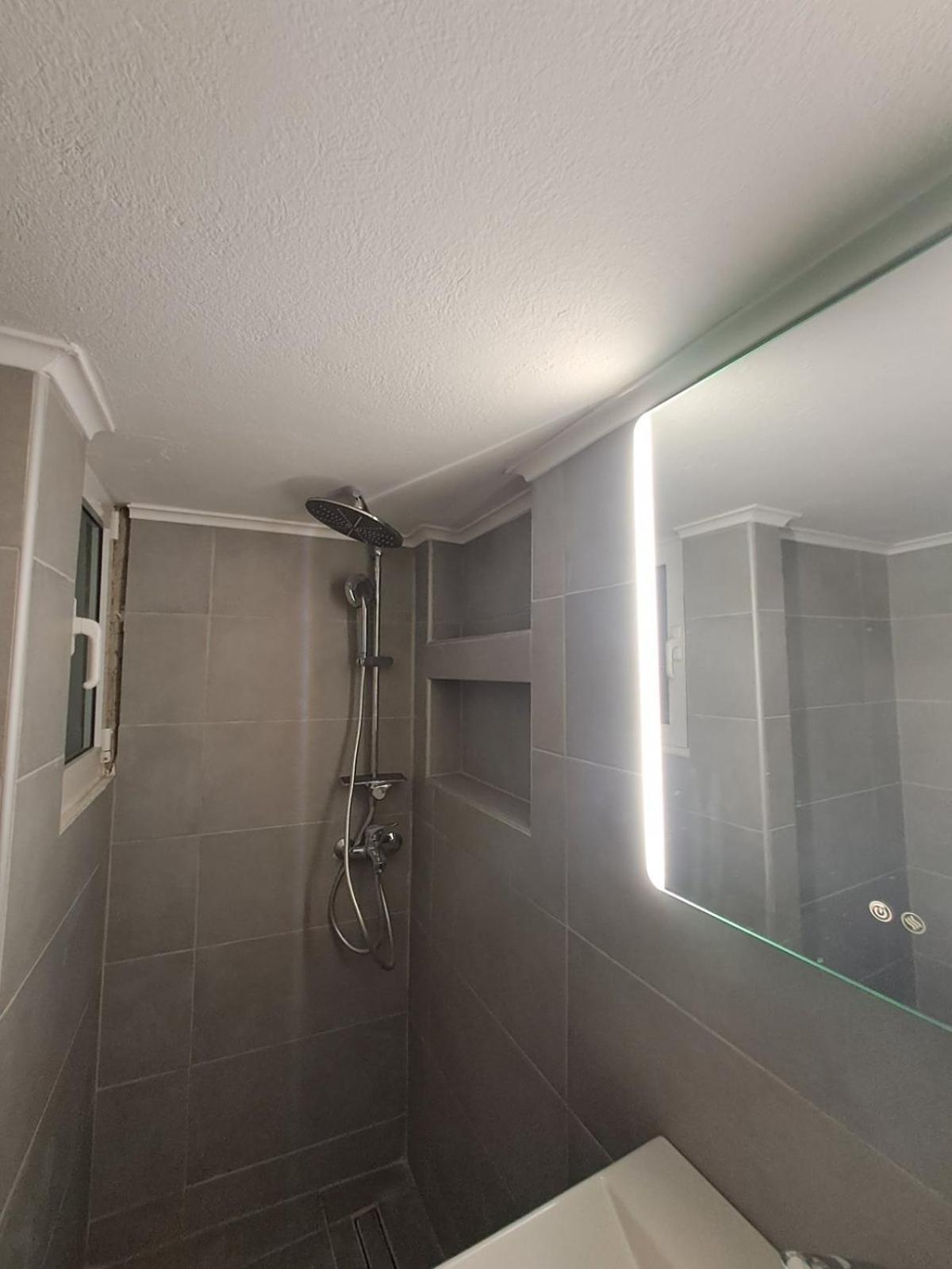 Lysandros Comfortable Apartments In Athens, Near The Metro Екстер'єр фото